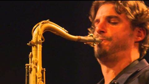 Samy Thiébault, « Chant du très loin » (« Rebirth »)