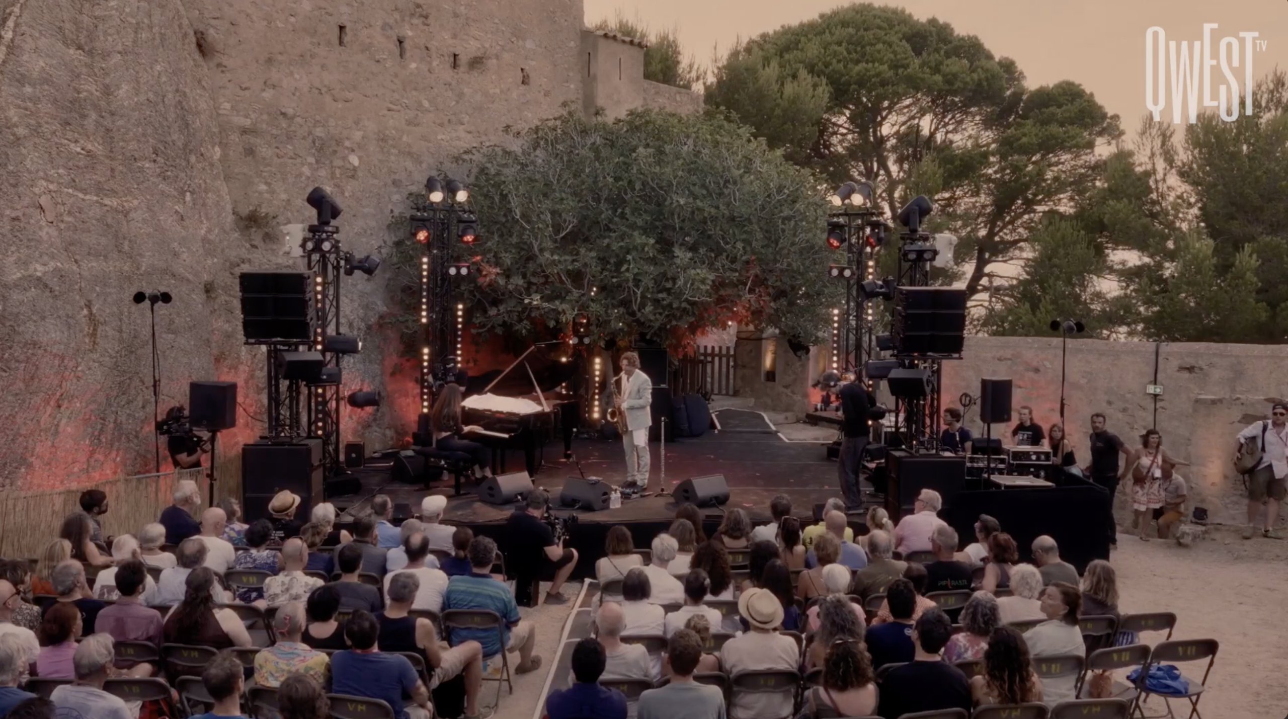 Samy Thiébault et Émilie Aridon-Kociołek // Live à Jazz à Porquerolles « TEEN TOWN »
